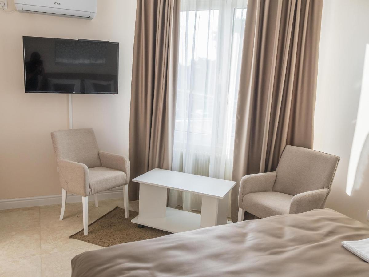 A Klub Apartmani Mrcajevci Luaran gambar