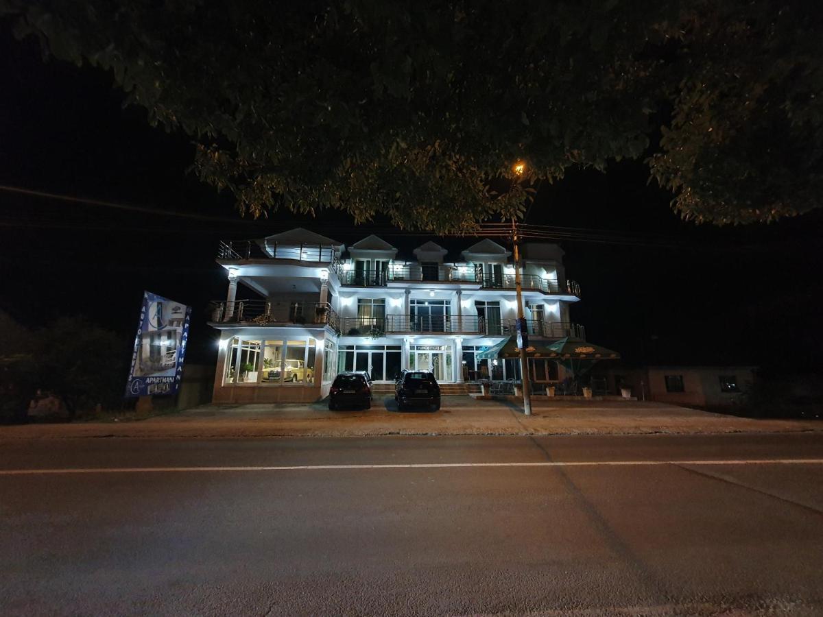 A Klub Apartmani Mrcajevci Luaran gambar