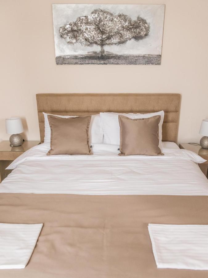 A Klub Apartmani Mrcajevci Luaran gambar