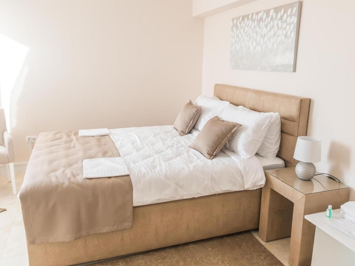 A Klub Apartmani Mrcajevci Luaran gambar