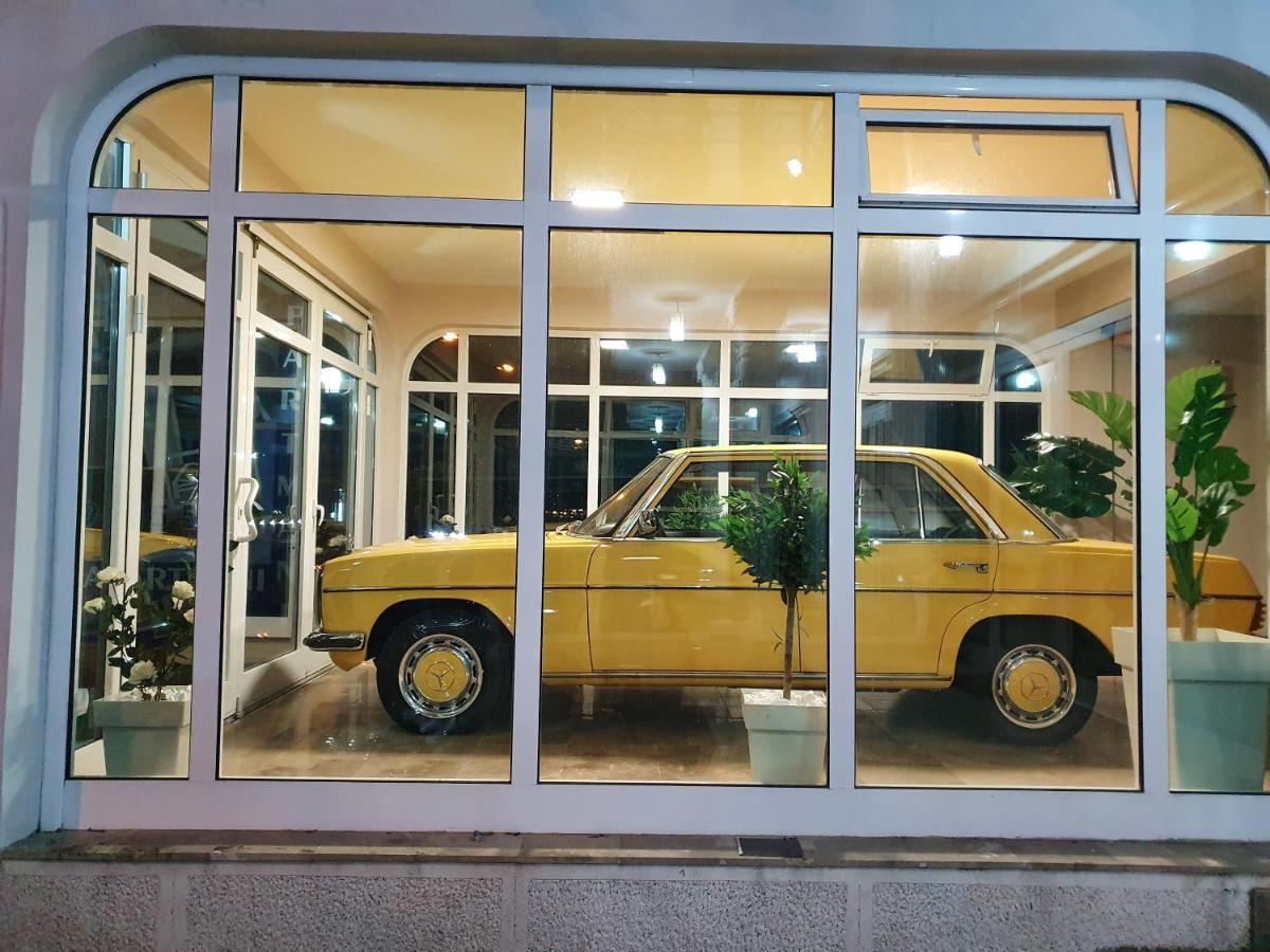A Klub Apartmani Mrcajevci Luaran gambar
