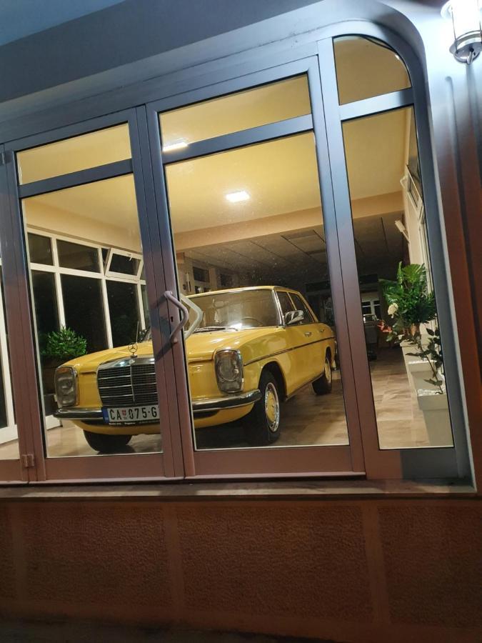 A Klub Apartmani Mrcajevci Luaran gambar