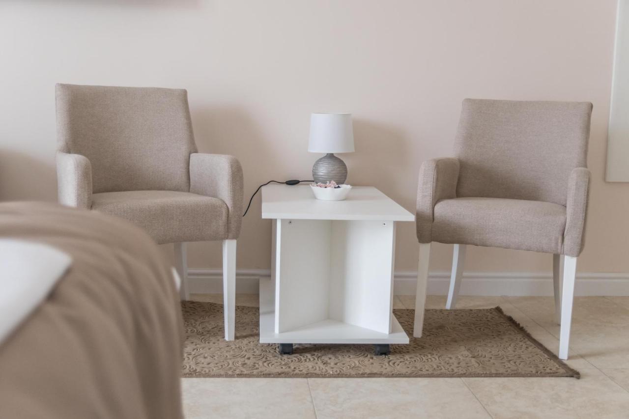 A Klub Apartmani Mrcajevci Luaran gambar