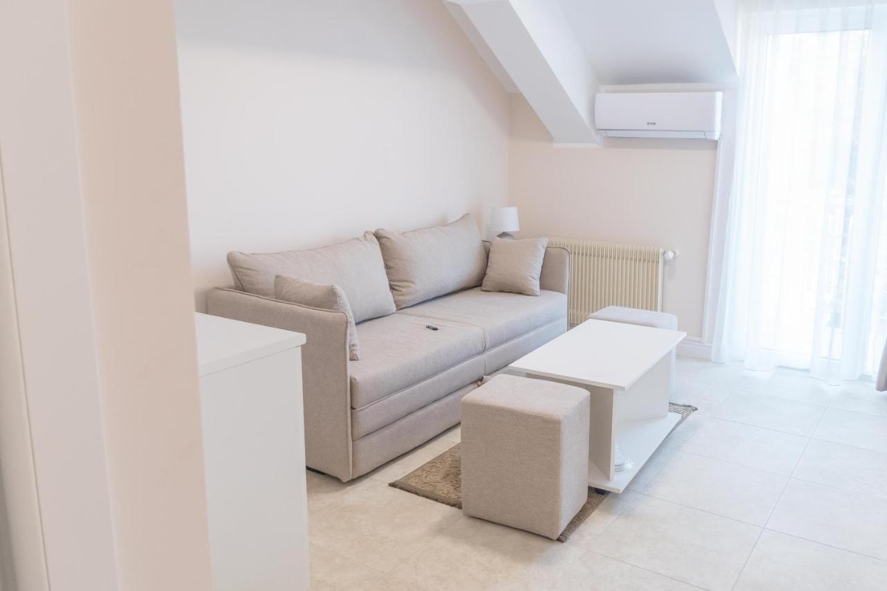 A Klub Apartmani Mrcajevci Luaran gambar