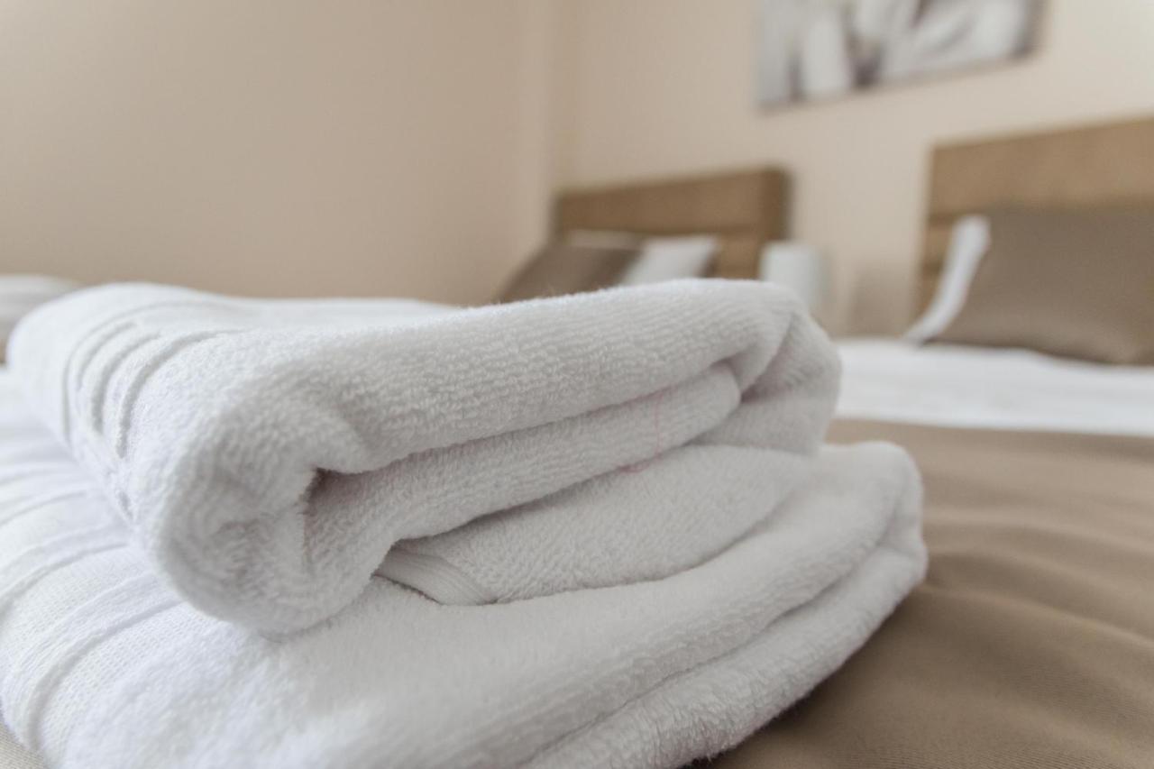 A Klub Apartmani Mrcajevci Luaran gambar