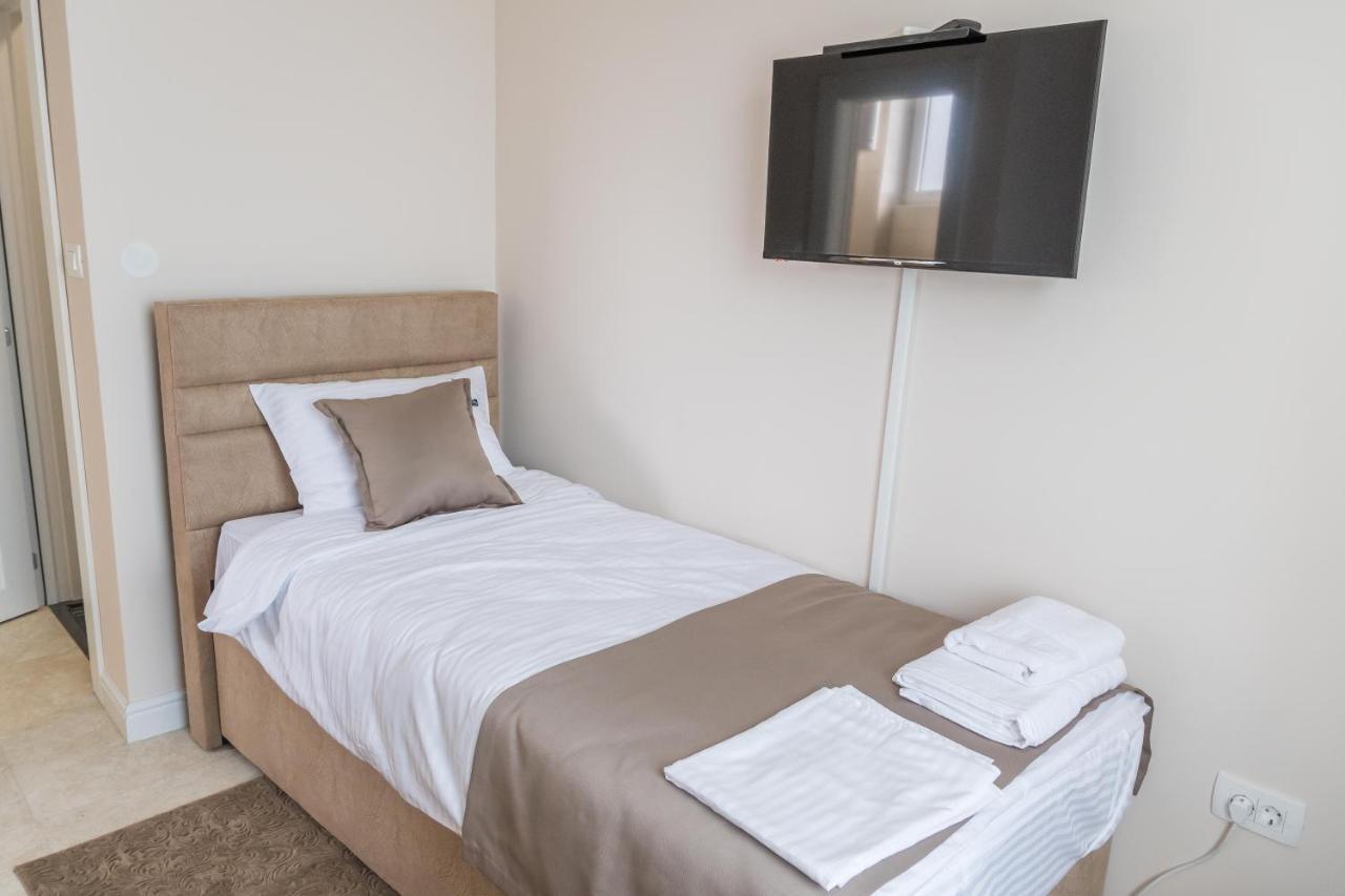 A Klub Apartmani Mrcajevci Luaran gambar